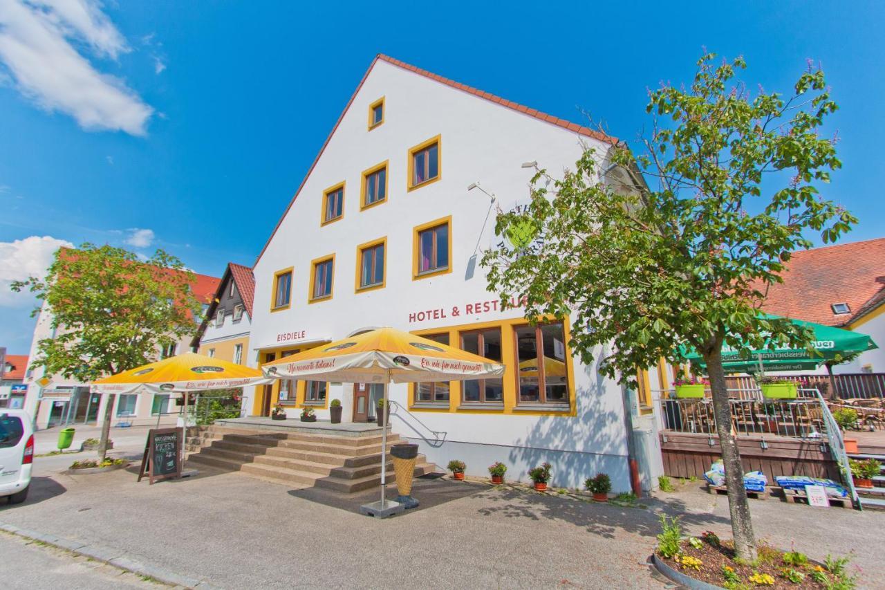 Gasthof Postbraeu Siegenburg Exterior photo